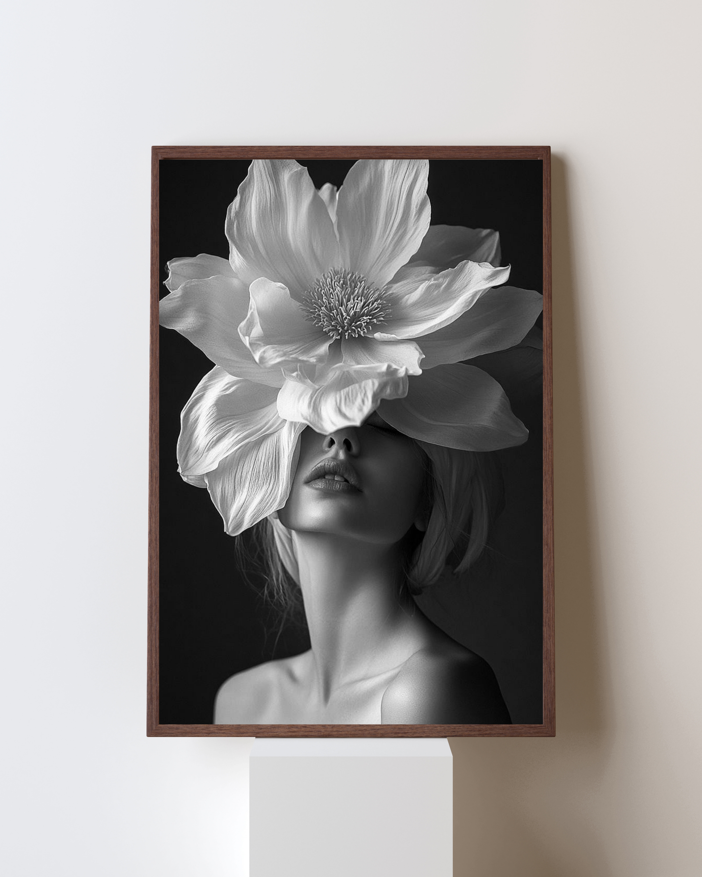 Monochrome Bloom – Elegant Black & White Floral Portrait Wall Art | Minimal Aesthetic Frame