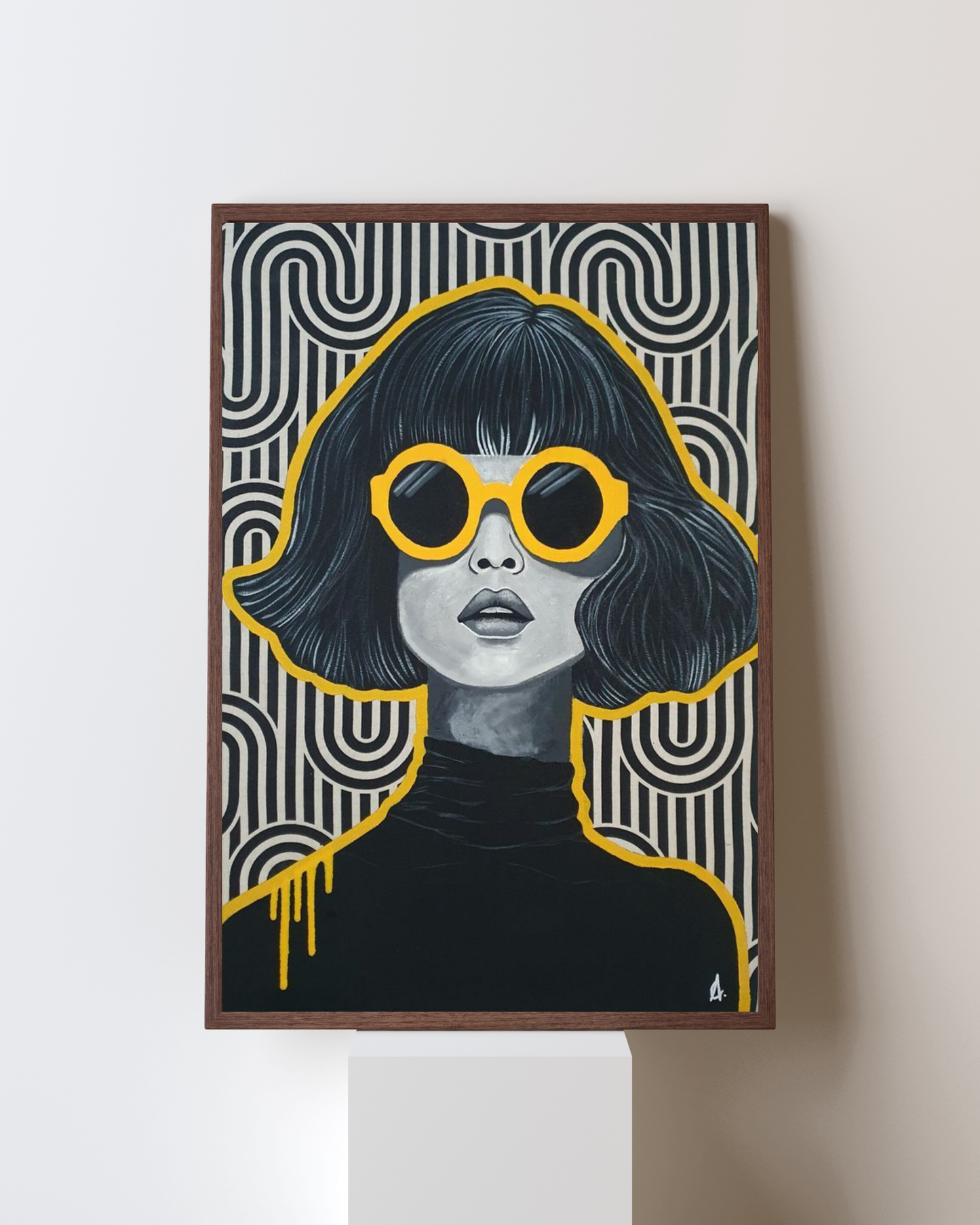 Retro Muse – Monochrome Pop Art Wall Frame